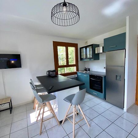Appartement Situe A Cote Du Lac De Serre Poncon Saint-Sauveur  Екстер'єр фото